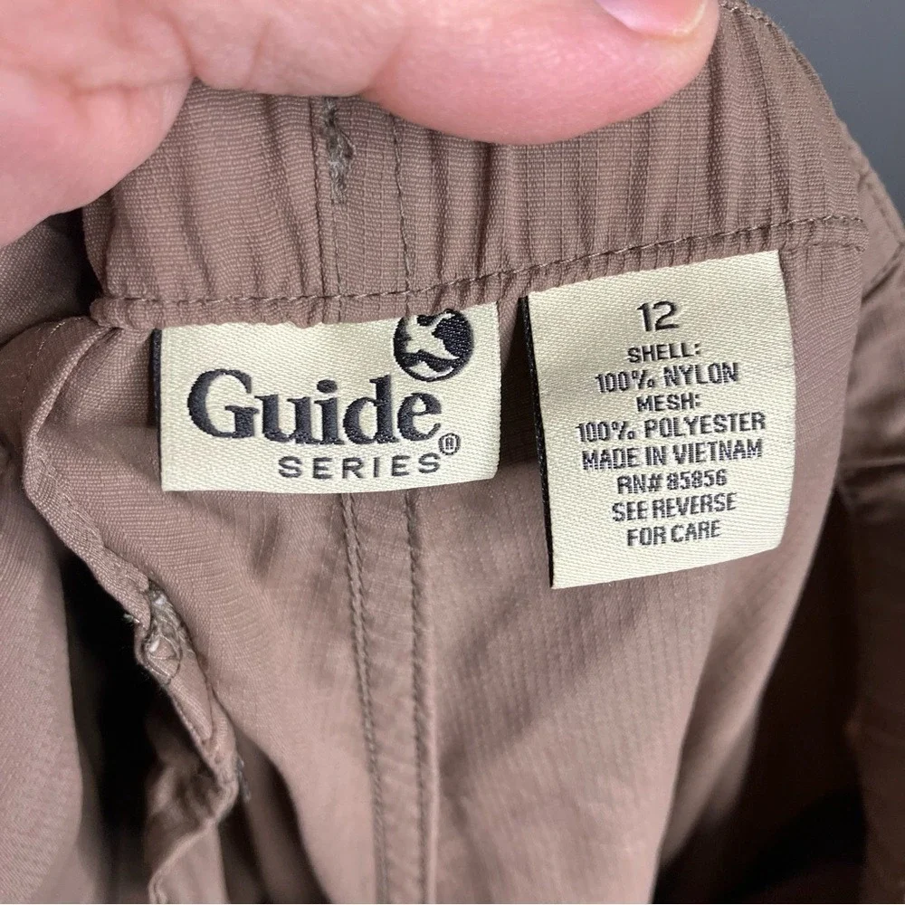 Guide series hiking pants zip off legs size 12‎